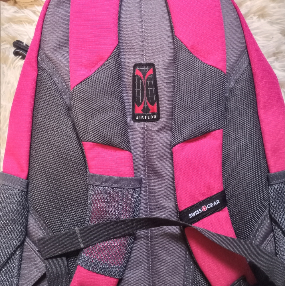 SwissGear Pink Backpack - Picture 3 of 3